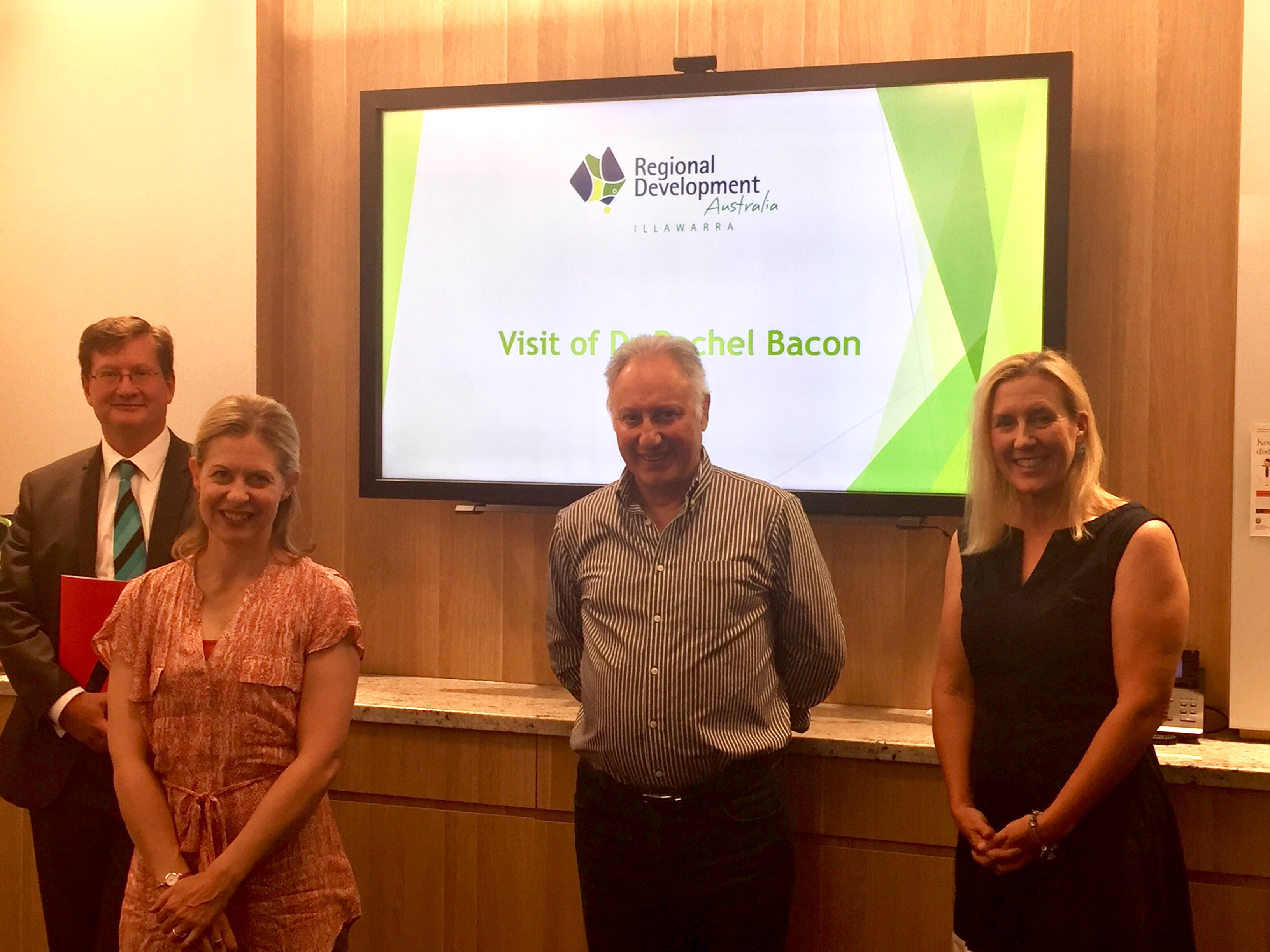 Deputy Secretary, Dr Rachel Bacon visits the Illawarra